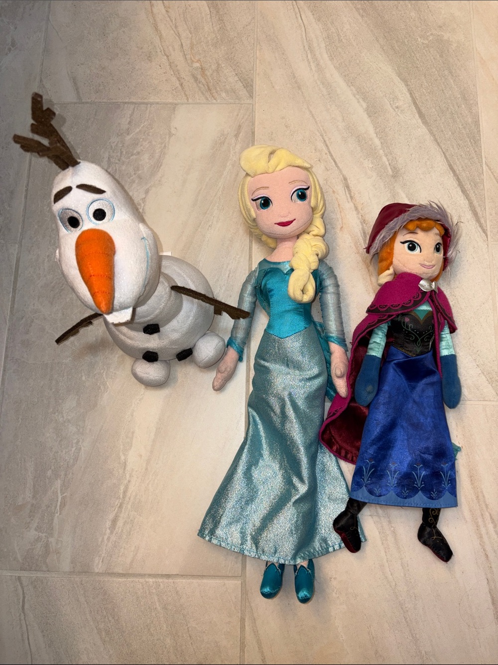 Disney Frozen Plush Trio - Elsa, Anna & Olaf